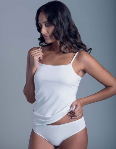Emma-23249-white2