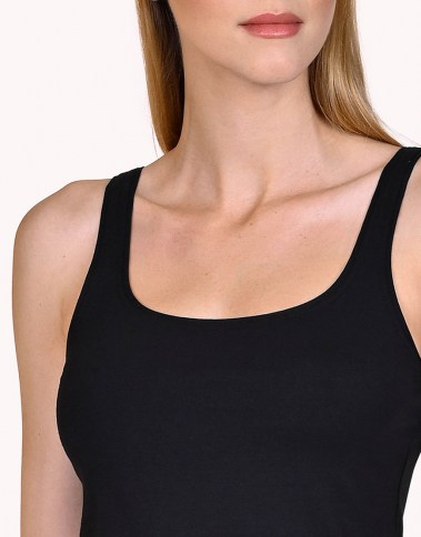 emma-23250-black1