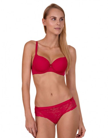 evelyn-lisca-red